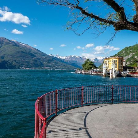 Casa In Riva Al Lago ヴァレンナ エクステリア 写真