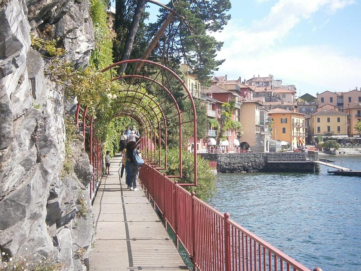 Casa In Riva Al Lago ヴァレンナ エクステリア 写真
